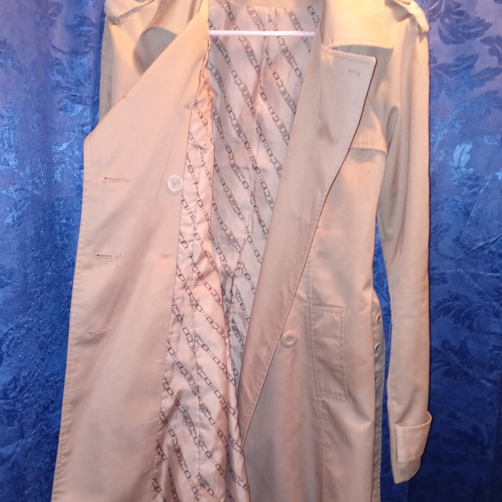Tan Jacket - Picture 5 of 5